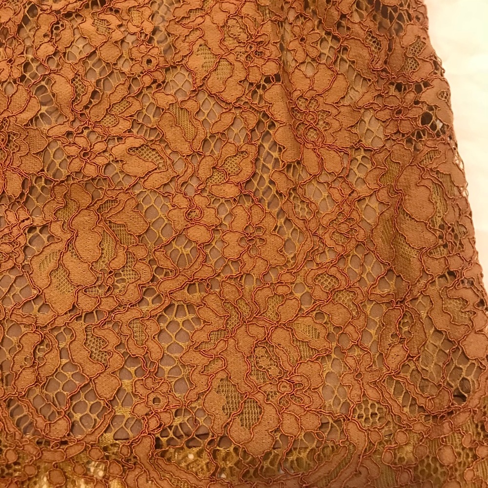 Lace top - Picture 2 of 5